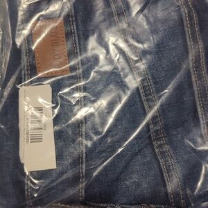 Judy Blue Control Top Flare Raw Hem Jeans- 14W Style# JB88482